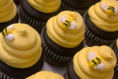 beehive_cupcakes